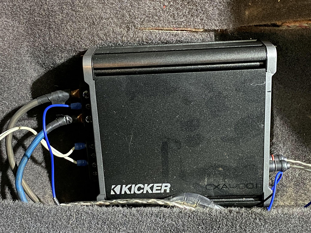 Kicker XC400.1 mono amplifier
